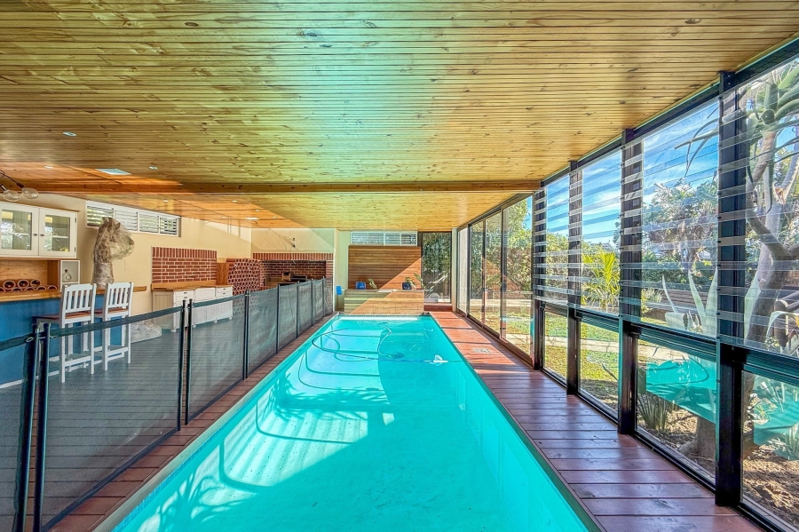 5 Bedroom Property for Sale in Plattekloof Western Cape